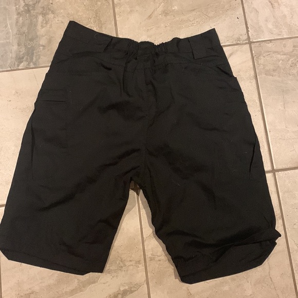 Cargo short - Picture 2 of 2